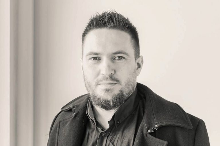 1796700 512116508905143 140974296 n 768x511 - Anorexia, meðferð og batahorfur