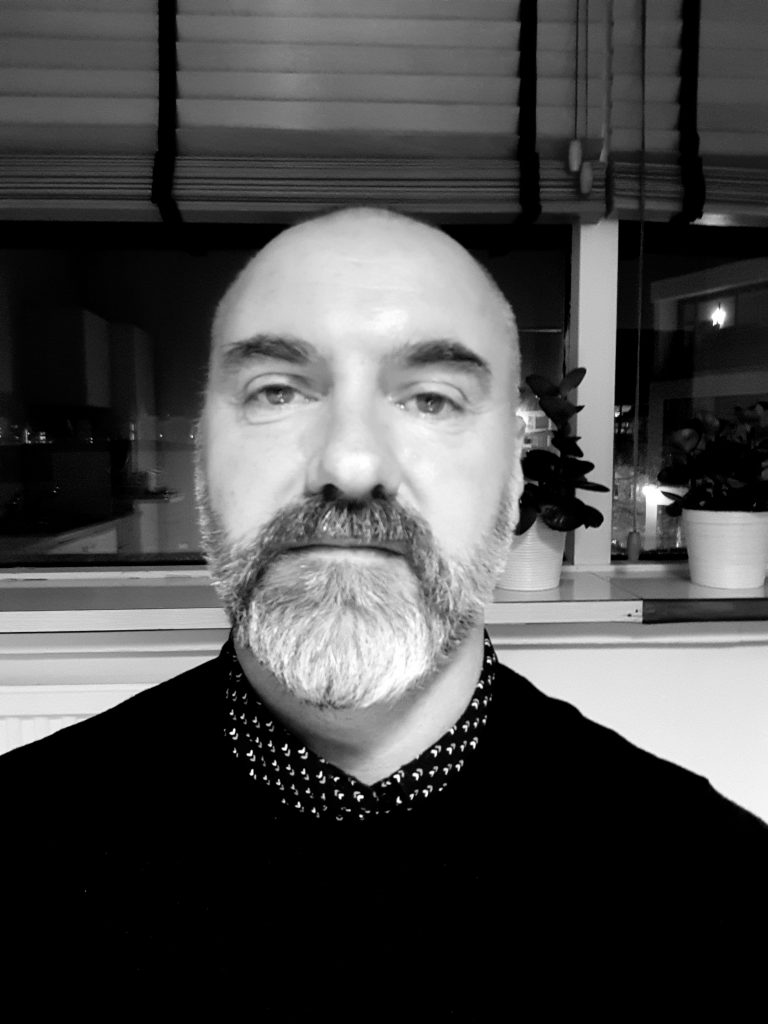 Palleinarsson 768x1024 - Ástarsambönd